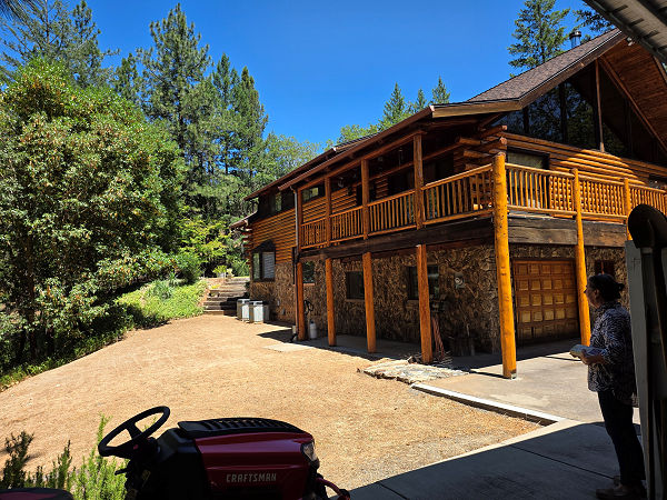 Loghome